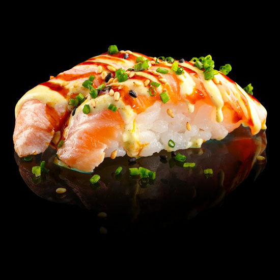 NIGIRI SAKE FLAMEADO 2U